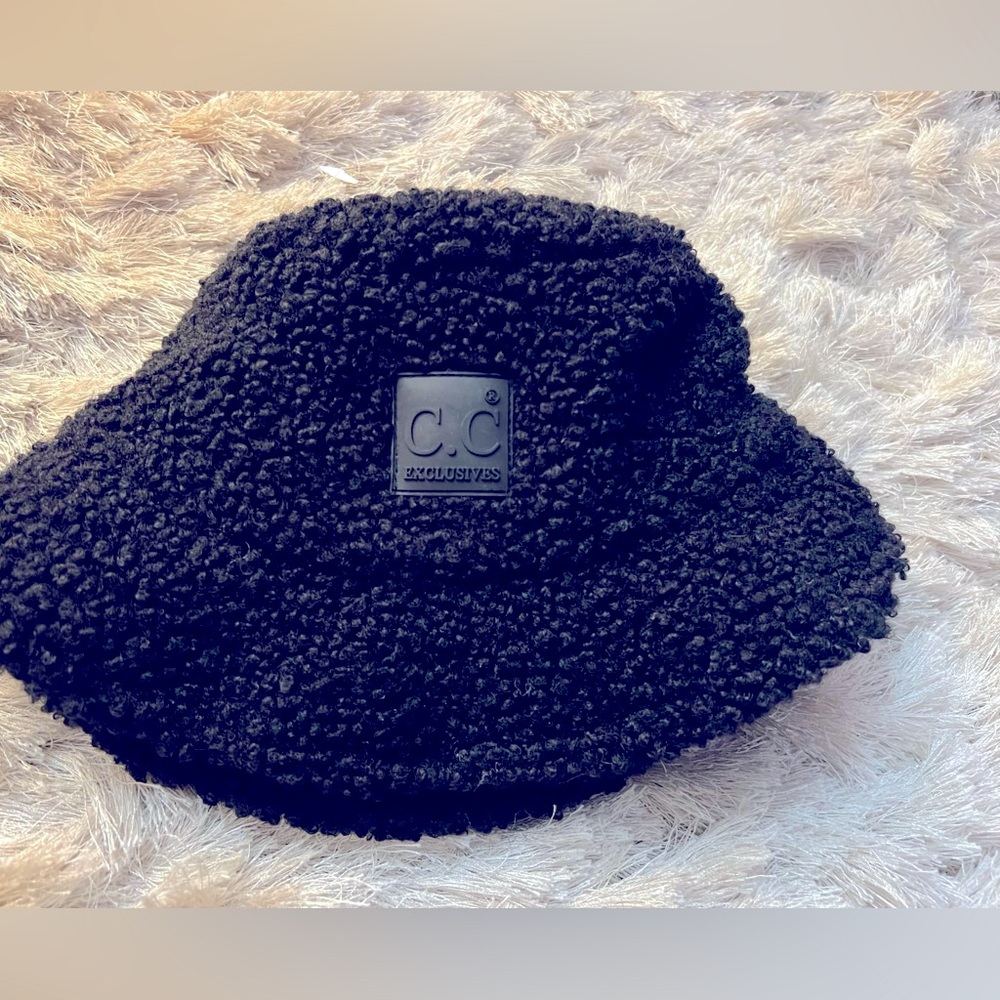 Fuzzy bucket hat really comfortable and soft
